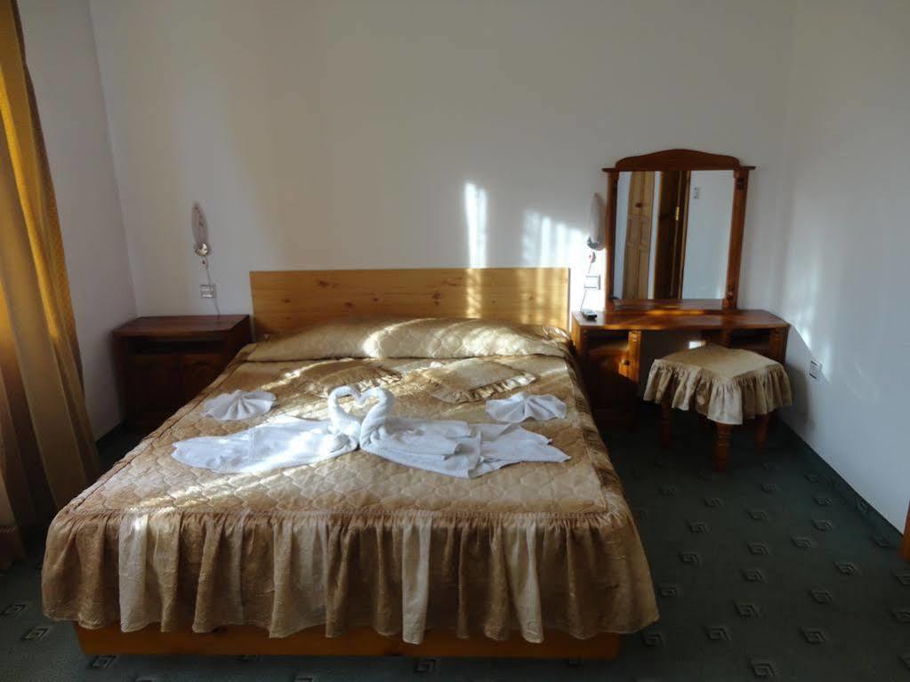 Guest Rooms Grachenovi Bansko Bagian luar foto