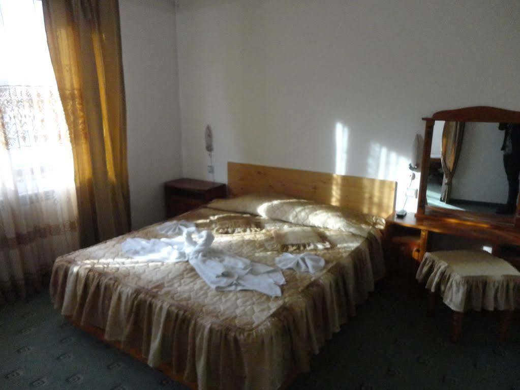 Guest Rooms Grachenovi Bansko Bagian luar foto