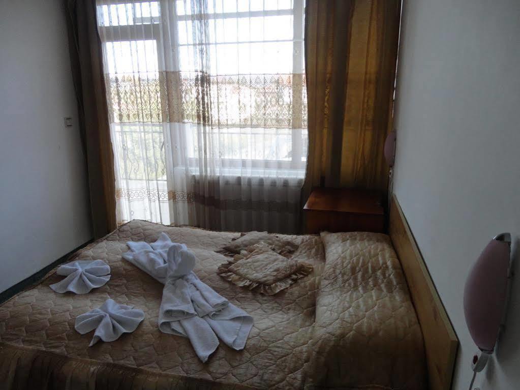Guest Rooms Grachenovi Bansko Bagian luar foto